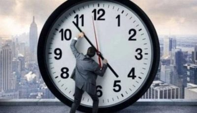 خطوات تغيير الساعة في الهواتف المحمولة لضبطها على التوقيت الشتوي 2025