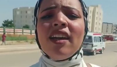 مديرة المدرسة منعت التلاميذ من الدخول وعرّضتهم للخطر على الطريق العام| بث مباشر