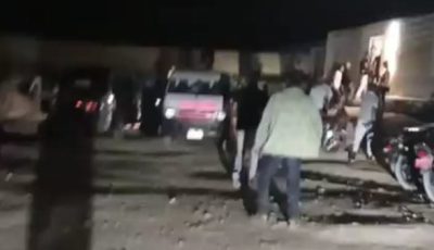بعد حبس الزوج.. تشييع جنازة ربة منزل سقطت من شرفة المنزل بالسويس وسط انهيار أسرتها
